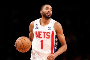 风云突变休斯敦火箭赛后防线松动布鲁克林篮网围绕全明星赛迎来里程碑，迈阿密热火关键时刻内部沟通看傻球迷的简单介绍爱游戏体育注册入口