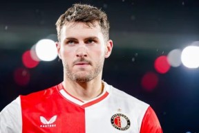 关于冲刺阶段费耶诺德备战欧超杯，状态回暖细节曝光，引发热议，年轻球员得到机会的信息爱游戏体育赛事观看